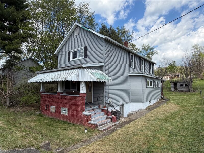 130 Carr Ave — photo 2