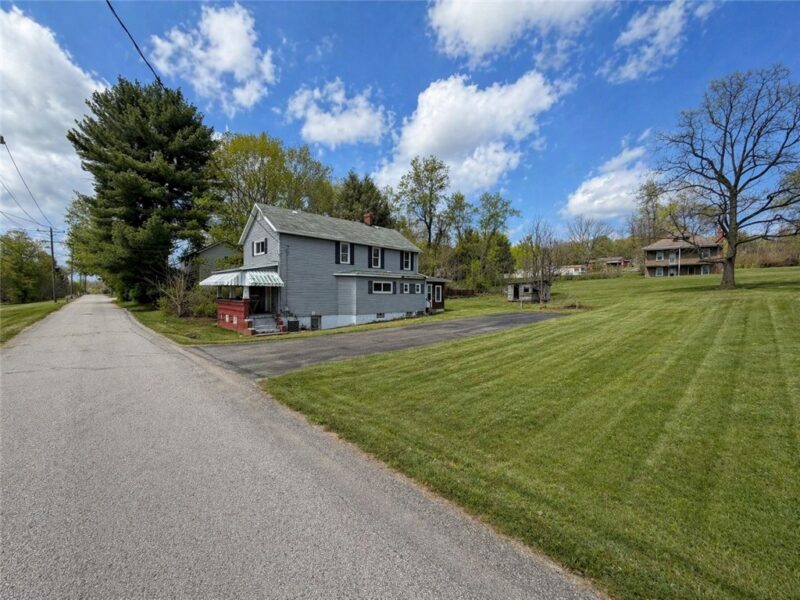 130 Carr Ave — photo 3
