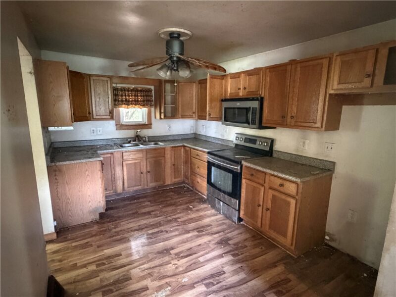 130 Carr Ave — photo 6