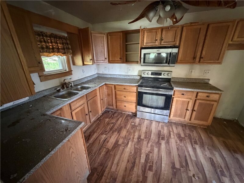 130 Carr Ave — photo 7