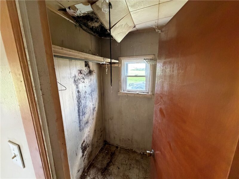 130 Carr Ave — photo 8