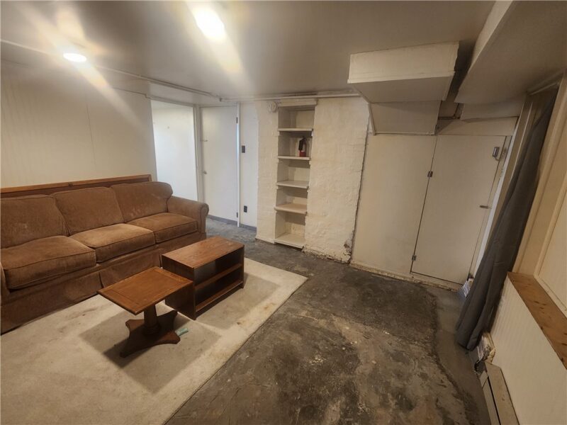 670 Park St — photo 7