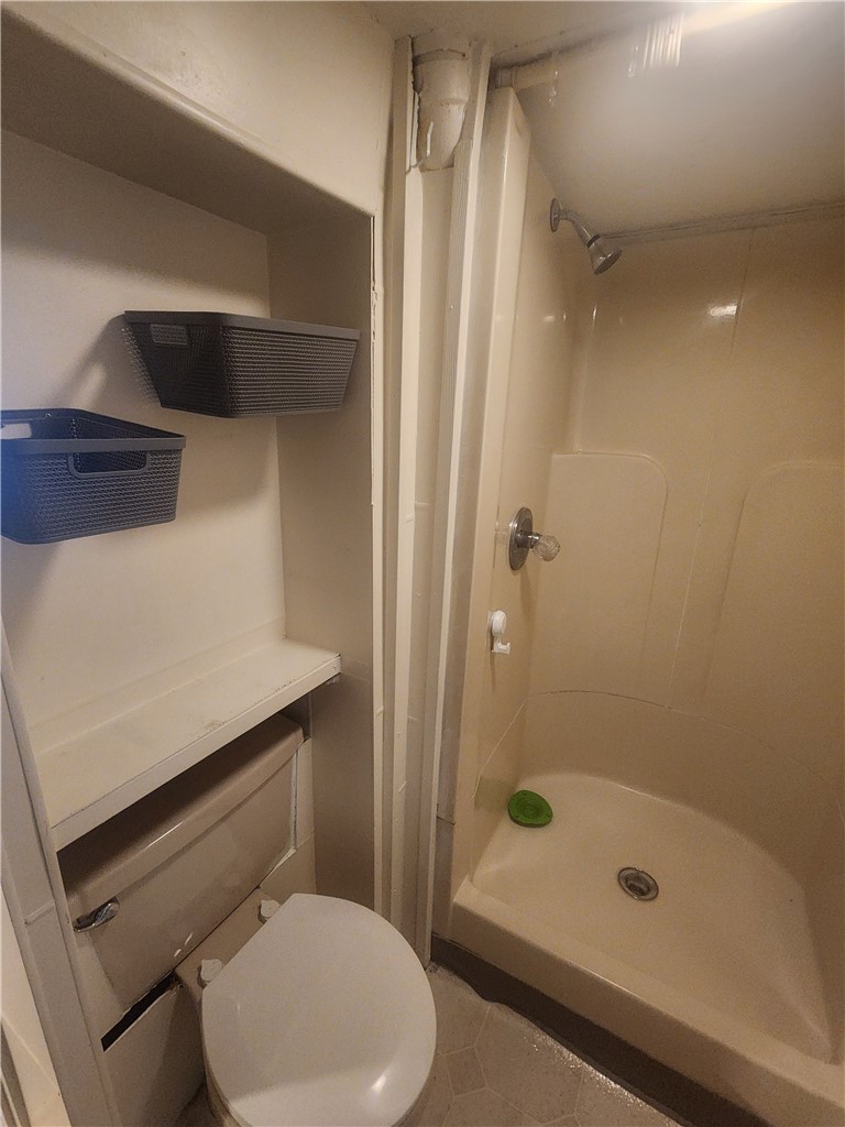 670 Park St — photo 8
