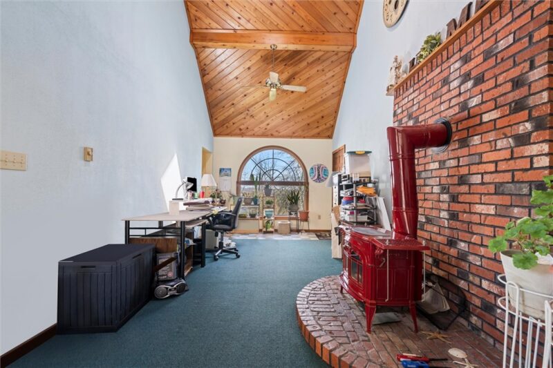 1242 La Belle Vue Rd — photo 3