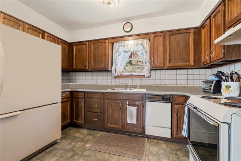 1242 La Belle Vue Rd — photo 5