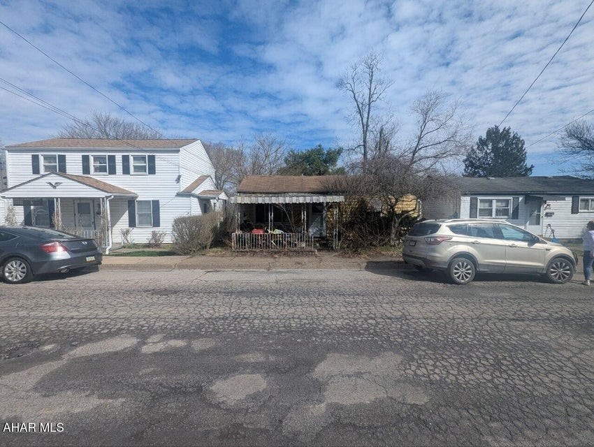 1602 16th Ave — photo 1