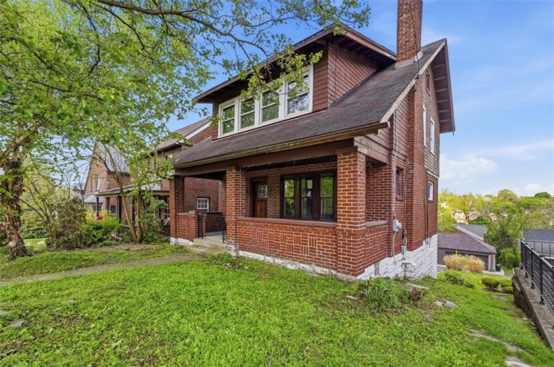 233 Barth Ave — photo 2