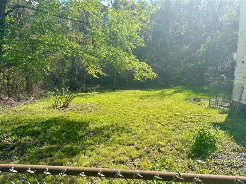 000 McClure Ave — photo 2