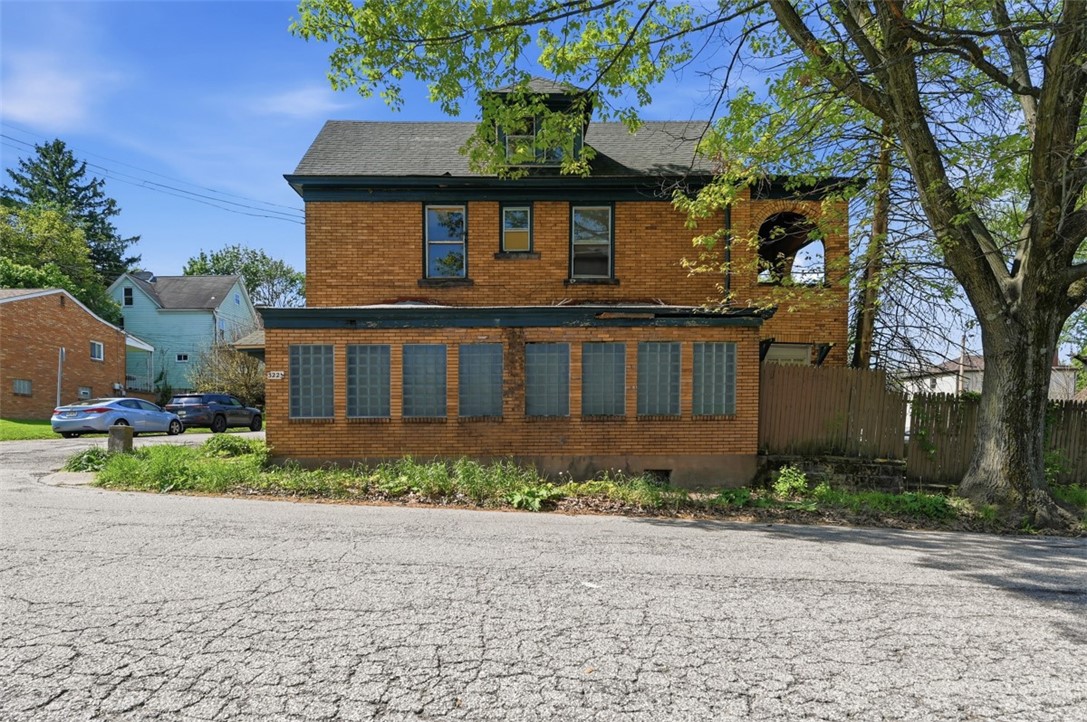 3225 Allendale St — photo 1