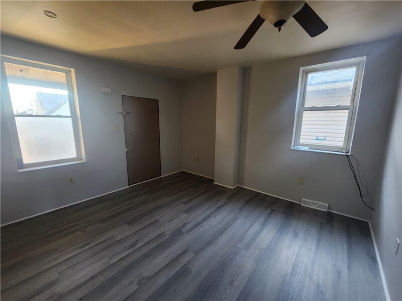 306 Campbell St — photo 3