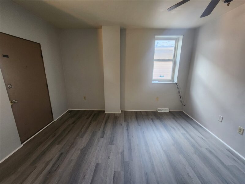 306 Campbell St — photo 4