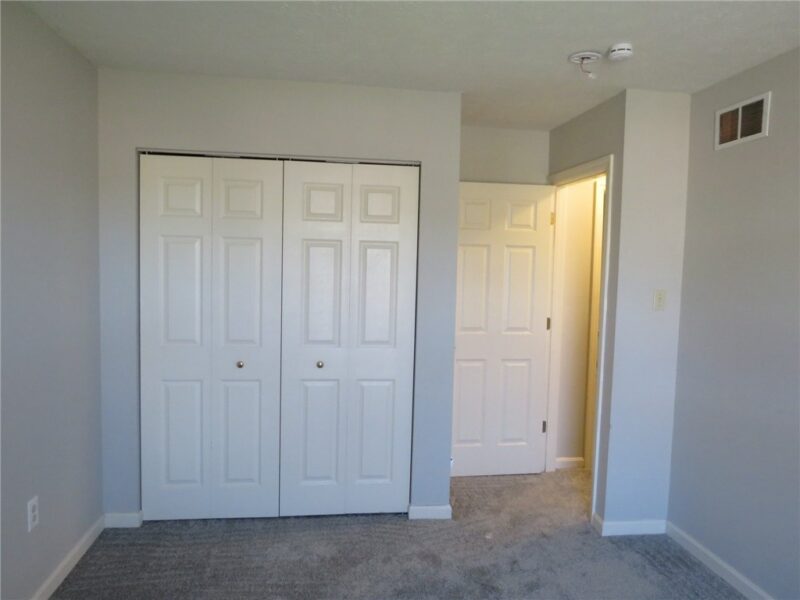 392 Pine Ridge Dr — photo 4