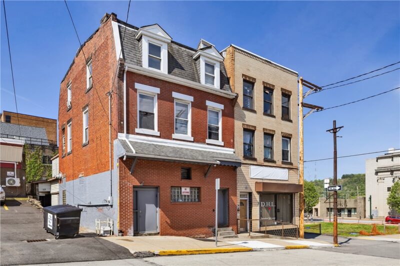 810 Amity St — photo 2