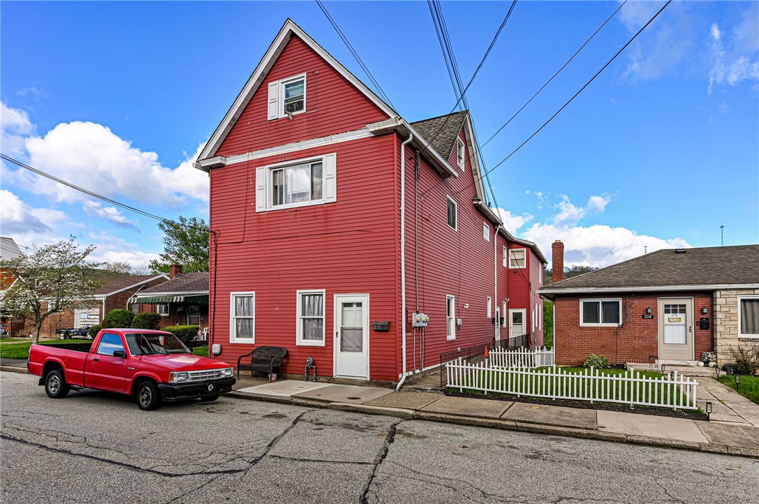 222 Adrian Ave — photo 1