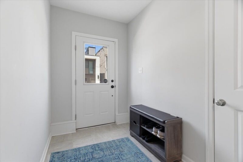 5320 Holmes St — photo 4