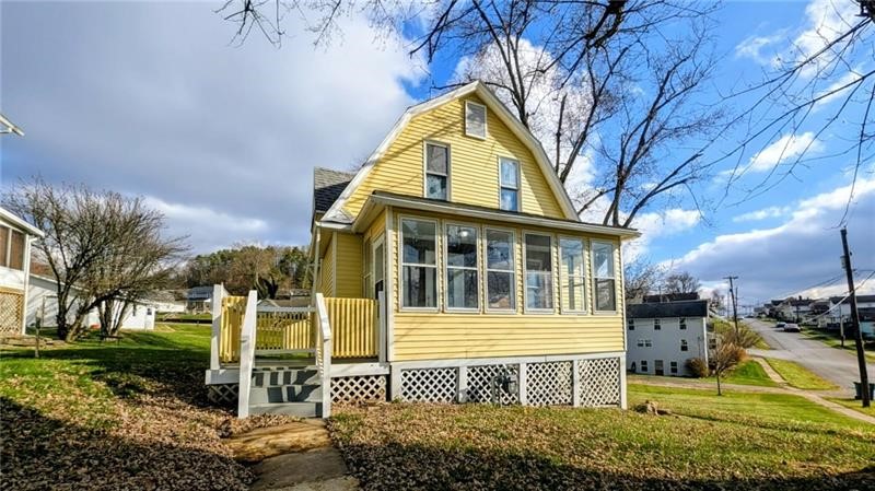 305 Central Ave — photo 1