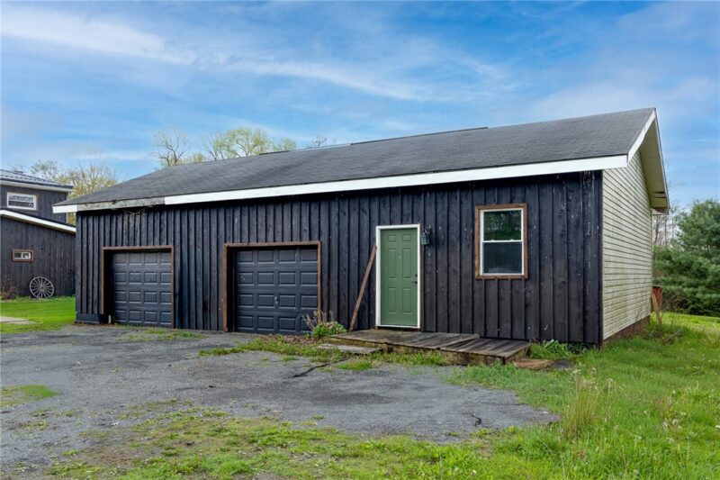 118 Eau Claire Road — photo 8