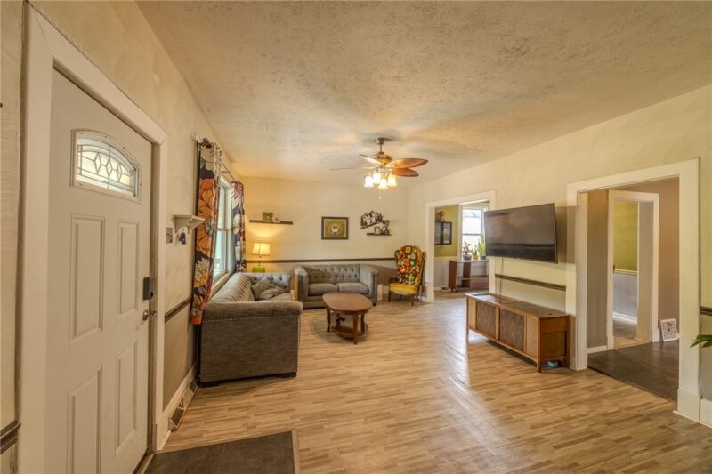 824 Marne Ave — photo 8