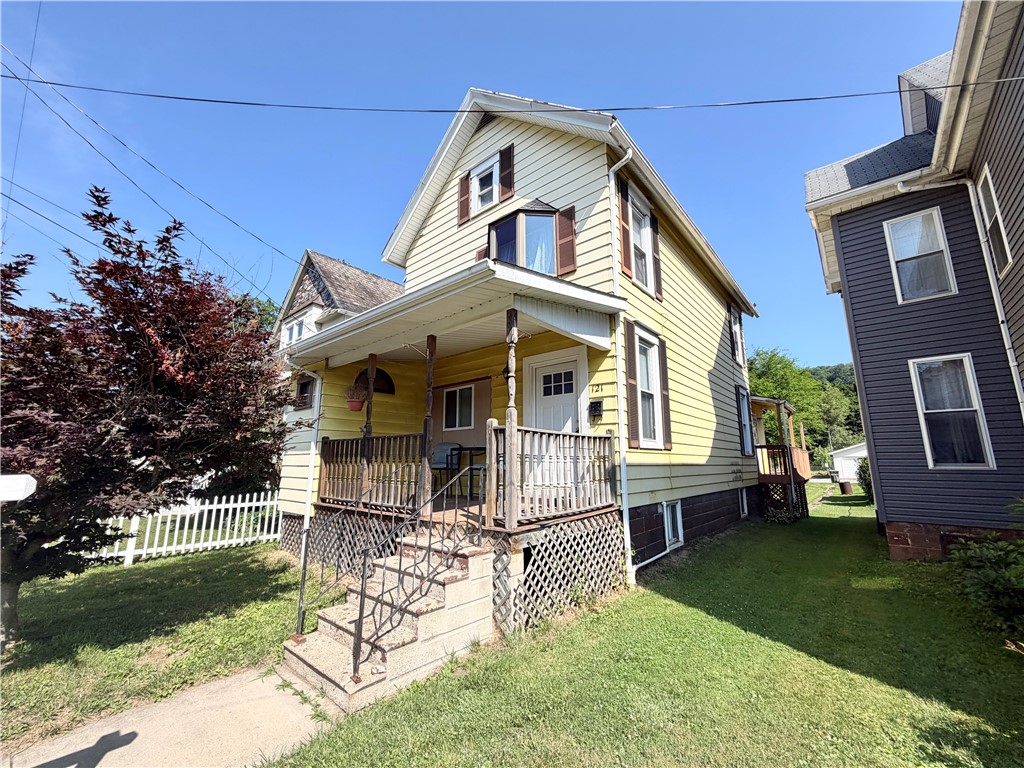 121 Elizabeth Ave — photo 1