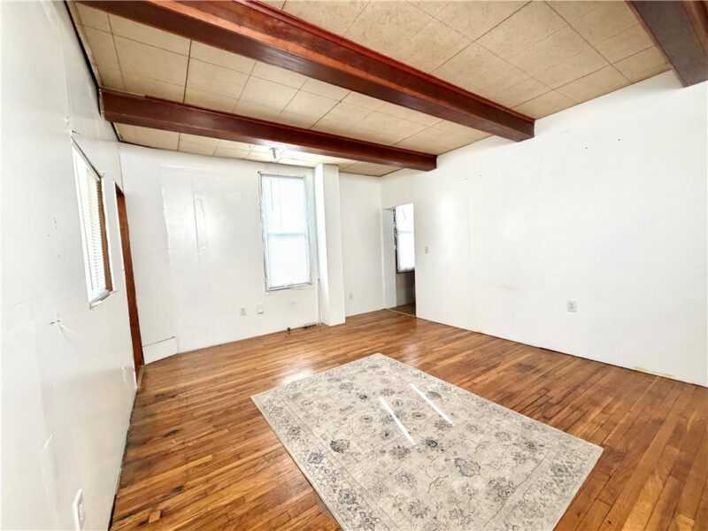 121 Elizabeth Ave — photo 5