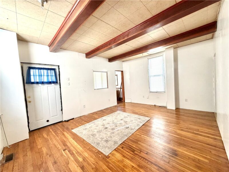121 Elizabeth Ave — photo 6
