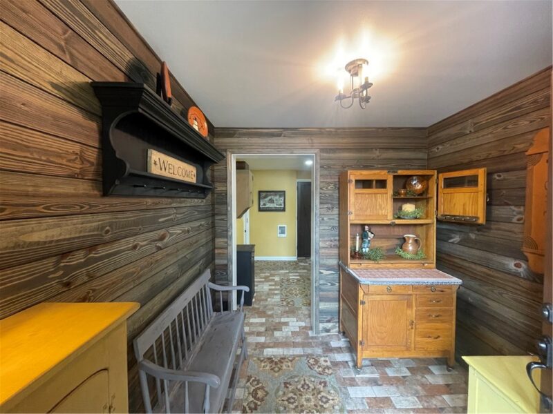 615 Westerly Lane — photo 3