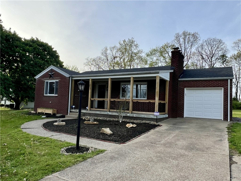 1057 Winfield Rd — photo 1