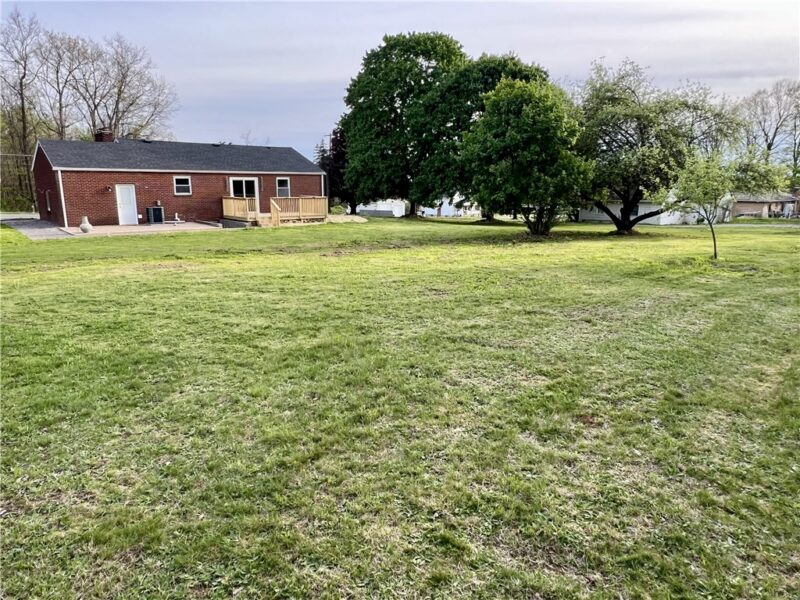 1057 Winfield Rd — photo 5