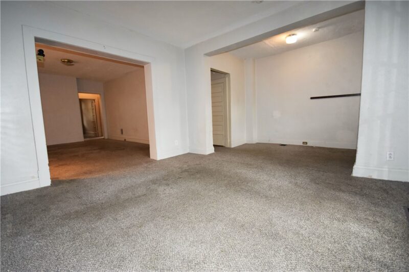 2919 Voelkel Ave — photo 8