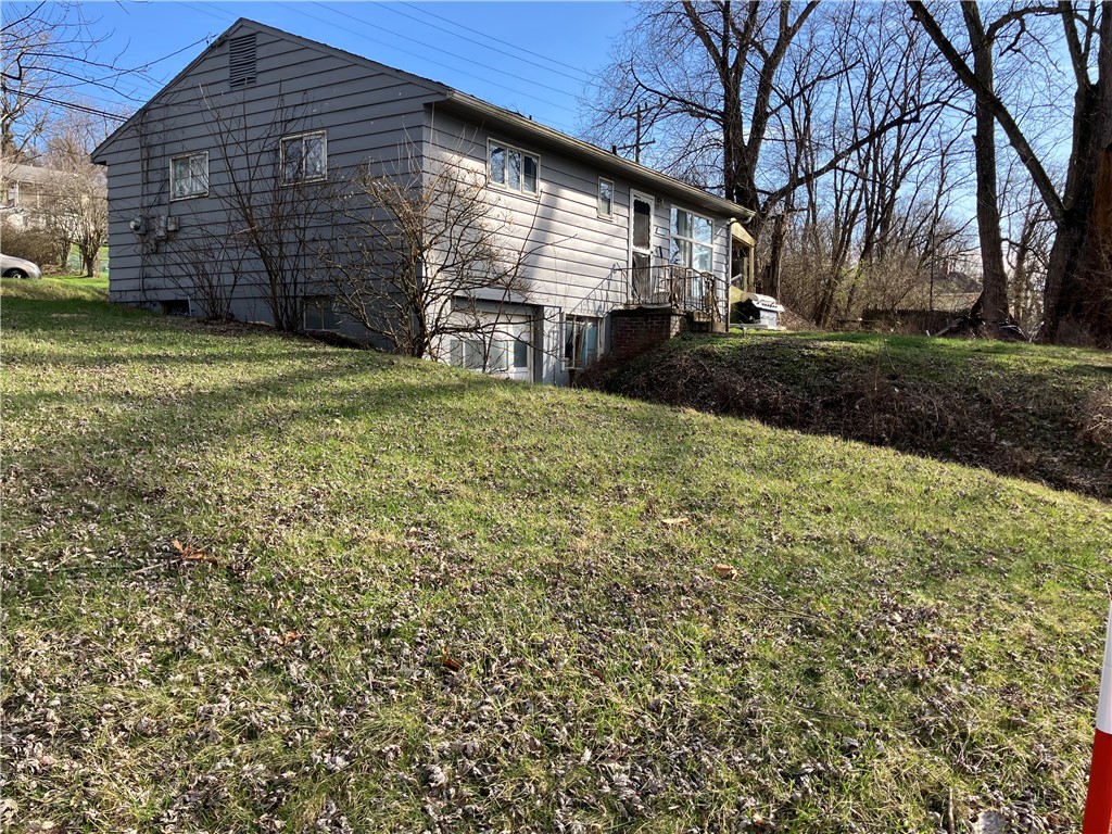 2570 Reiter Road — photo 1