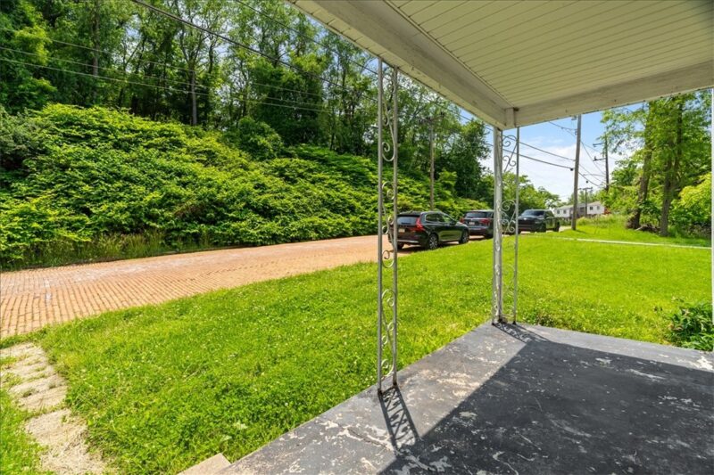 1567 Princeton Blvd — photo 4