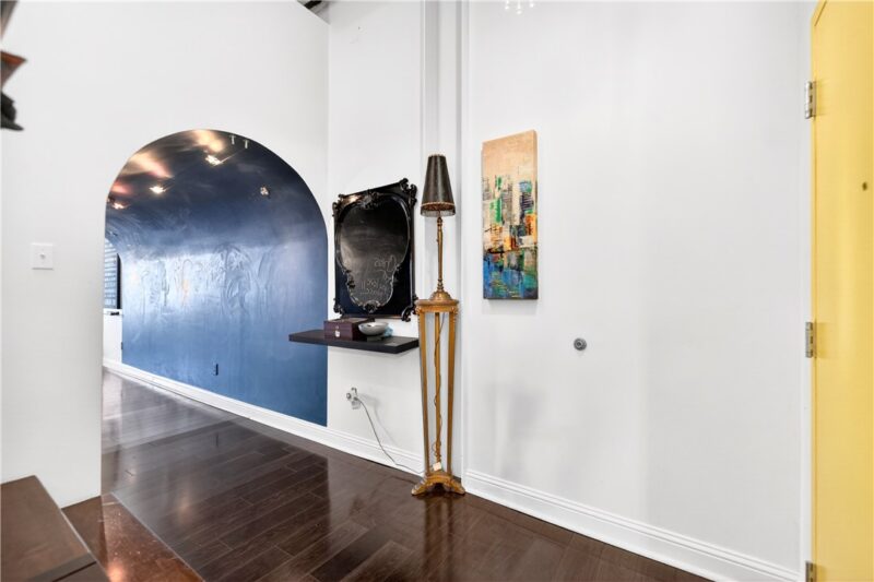 2250 Mary St 315 — photo 4