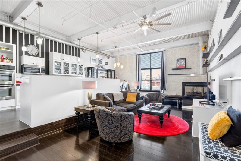 2250 Mary St 315 — photo 5