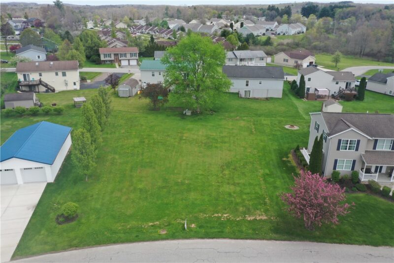 1303 Brierwood Drive — photo 3