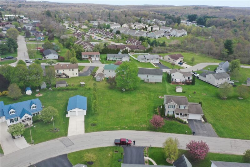 1303 Brierwood Drive — photo 4