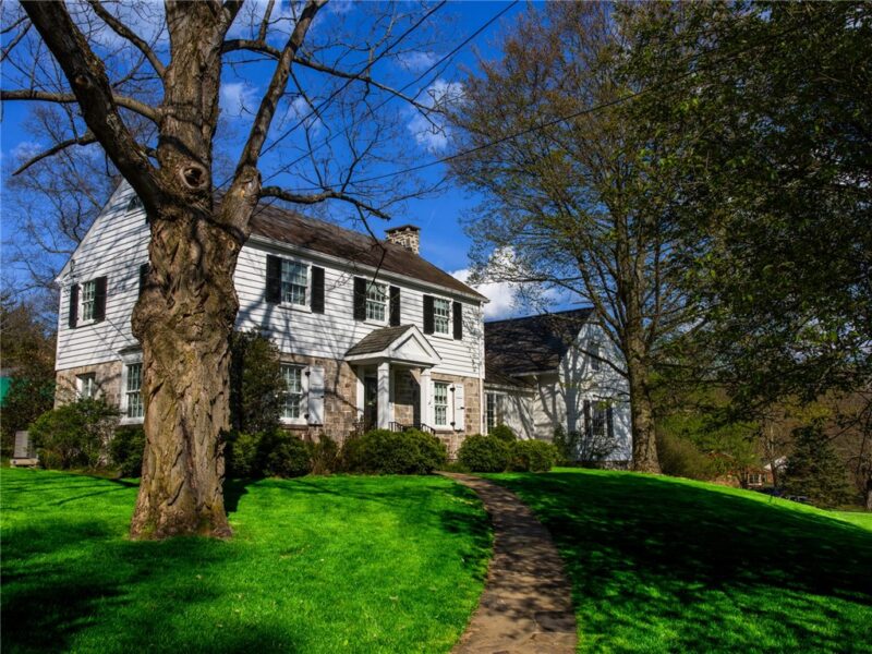 422 Summit Ave