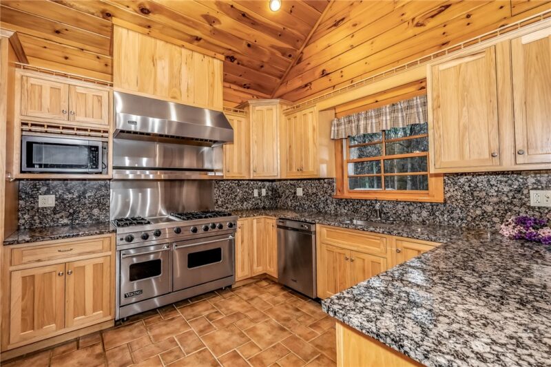 6015 Ferguson Rd — photo 8