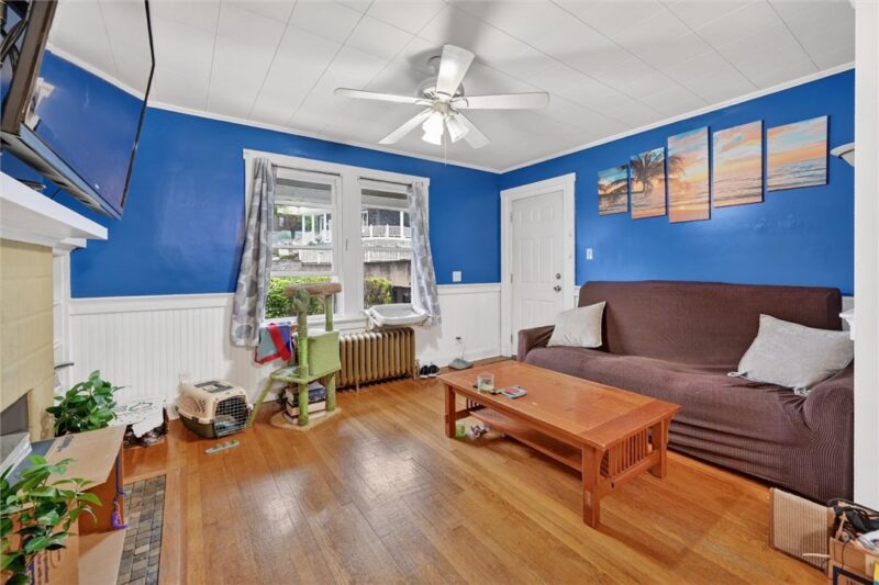 3819 Winterburn Ave — photo 3