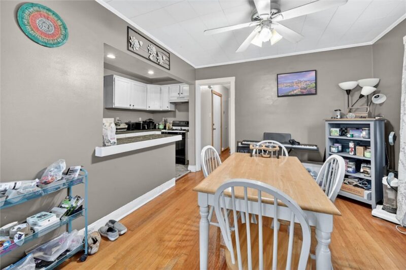 3819 Winterburn Ave — photo 5