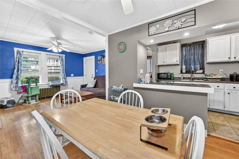 3819 Winterburn Ave — photo 6