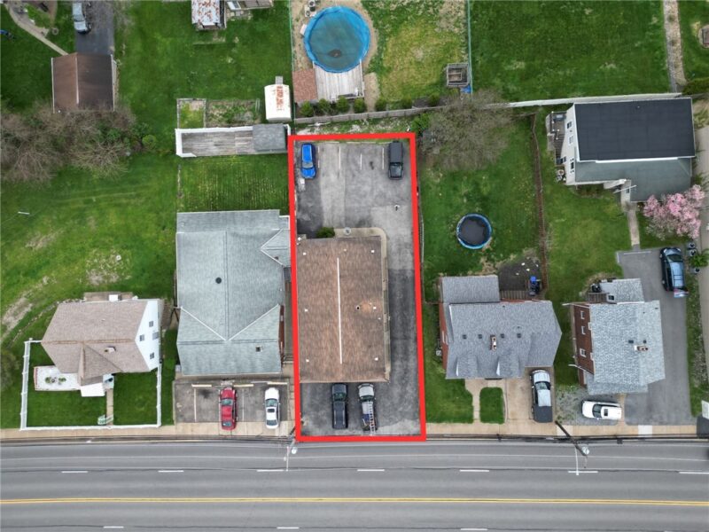 1809 Pine Hollow Rd — photo 2