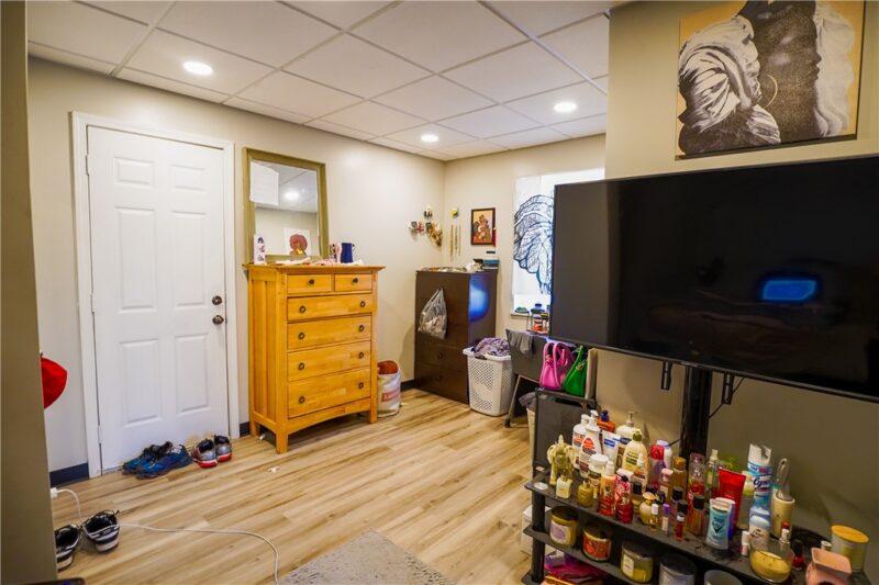 1809 Pine Hollow Rd — photo 5