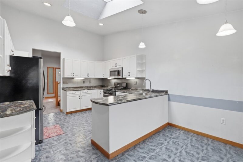 2757 Edith Street — photo 8