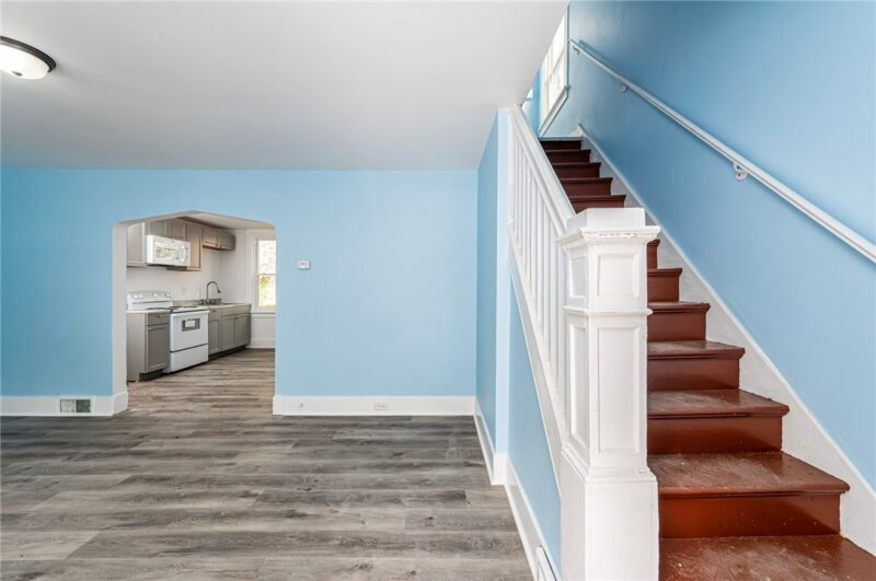 1010 Woods Run Ave — photo 6