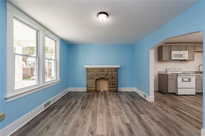 1010 Woods Run Ave — photo 7