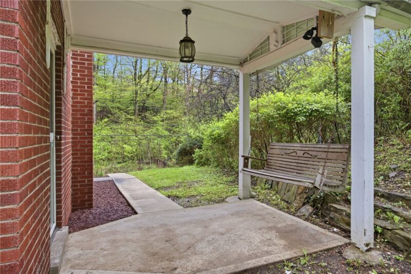 1126 Mifflin Rd — photo 4