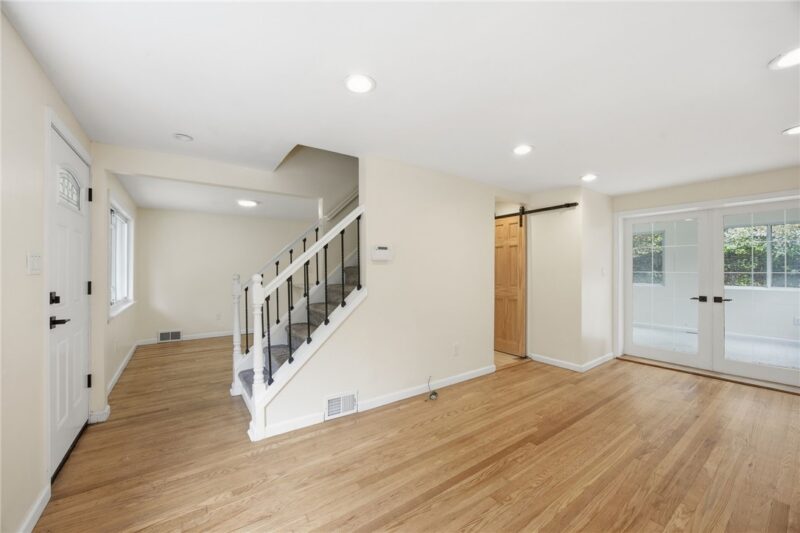 1126 Mifflin Rd — photo 6