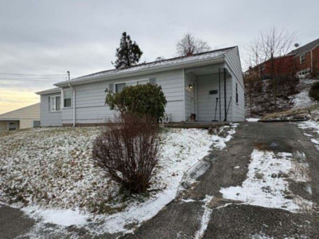318 Dersam St — photo 1