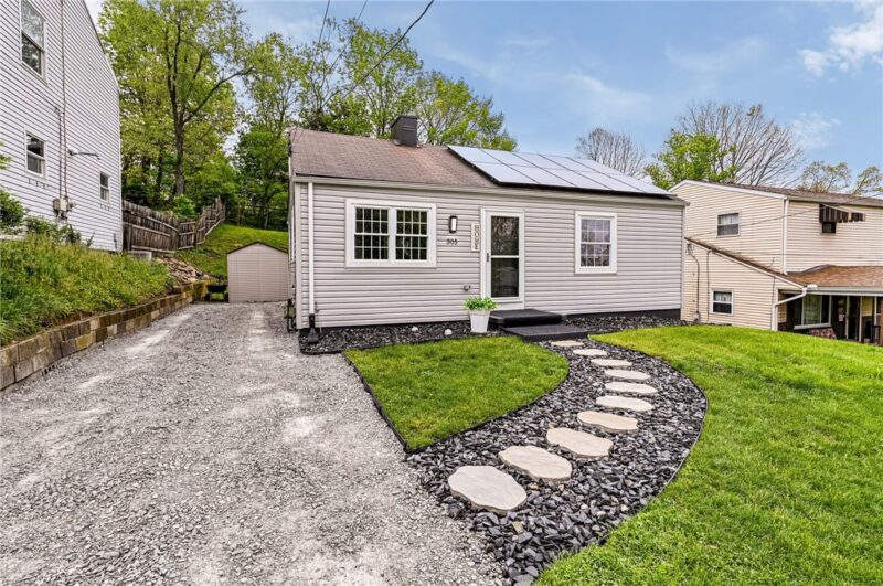 305 Victoria Drive — photo 3