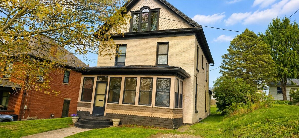 206 Highland Ave — photo 1